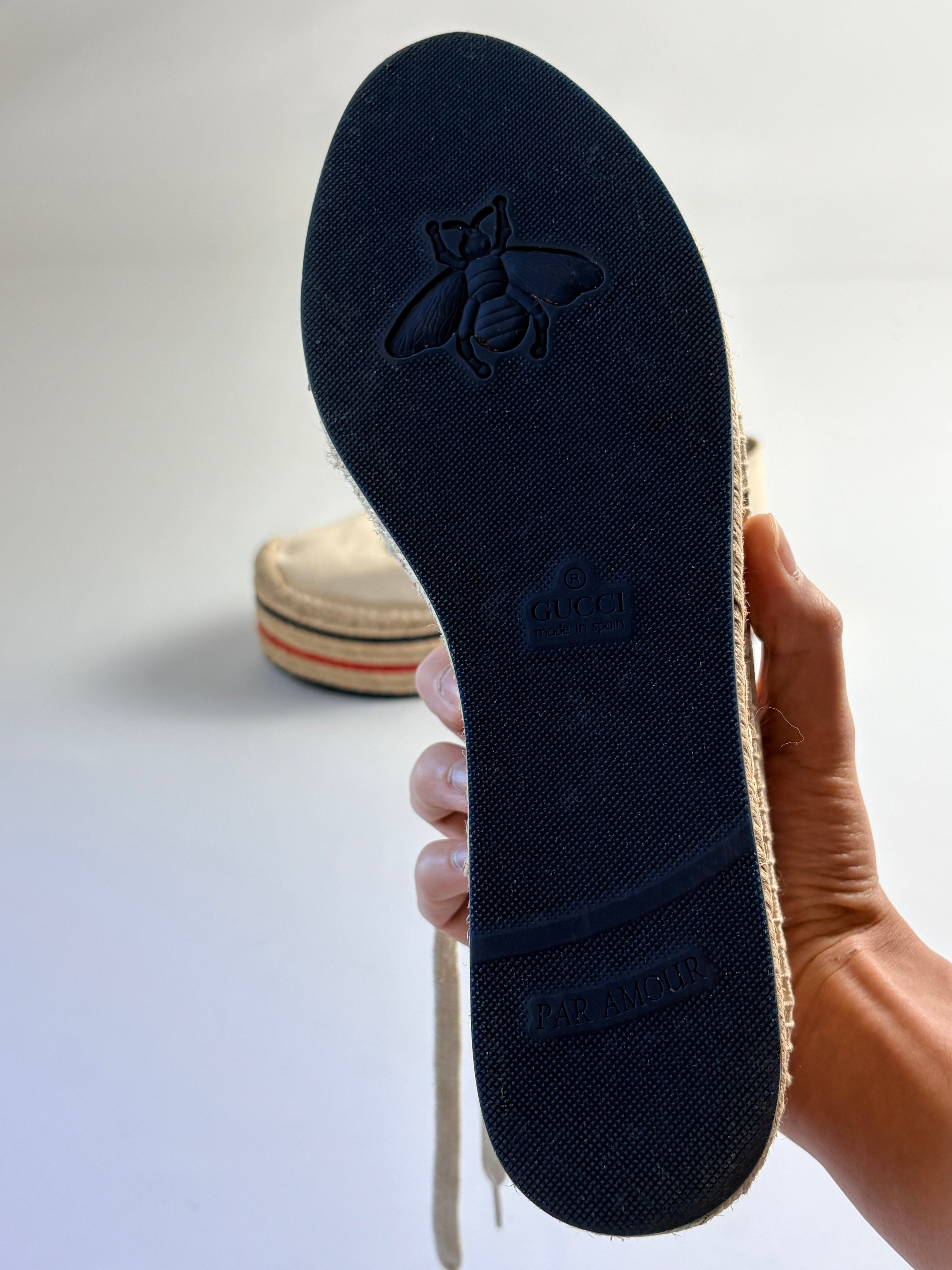 Espadrilles Gucci plateforme GG Vintage écru T39 - détail logo GG
